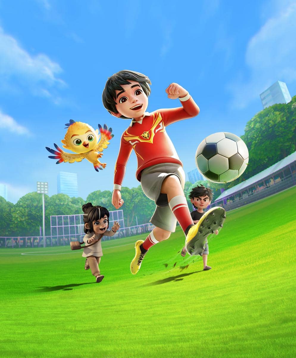 Karakter animasi anak laki-laki menendang bola di lapangan hijau bersama teman-temannya dan seekor burung kecil berwarna cerah di langit biru.