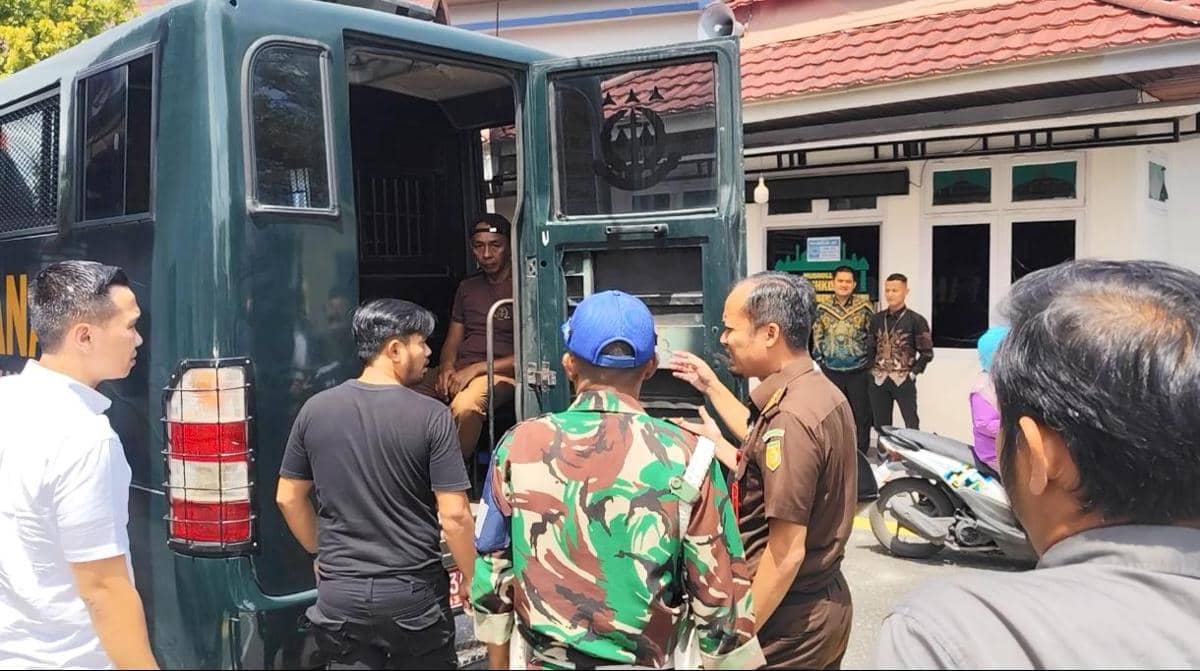 Kabur dari Mobil Tahanan Kejari Pekanbaru, 4 Ditangkap dan 2 Diburu