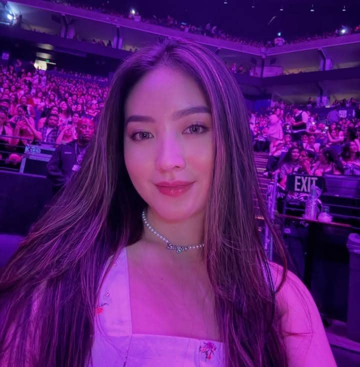 potret Natasha Wilona nonton konser Ariana Grande di Oakland