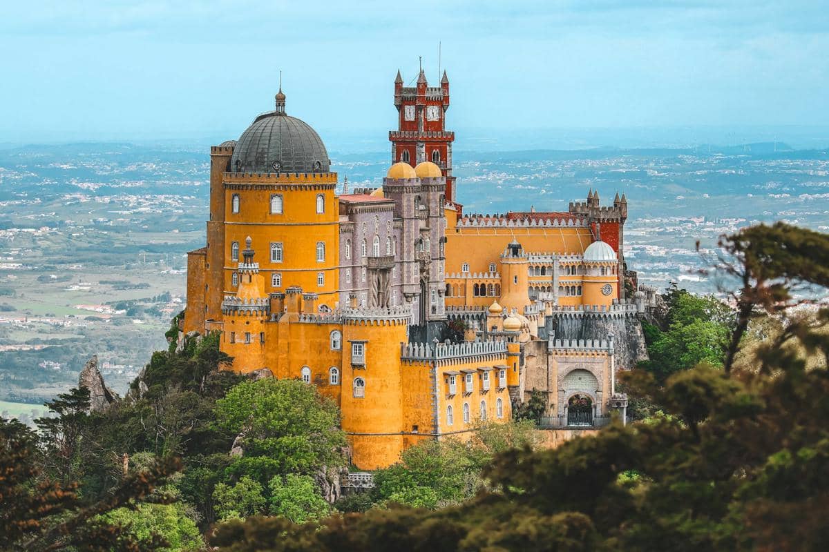 Ilustrasi Pena Palace