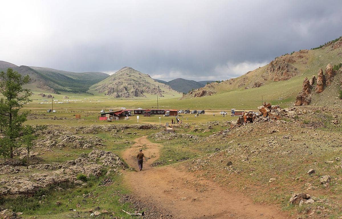Fakta Unik Hutan Vulkanik Khorgo Mongolia, Tumbuh di Atas Lava!