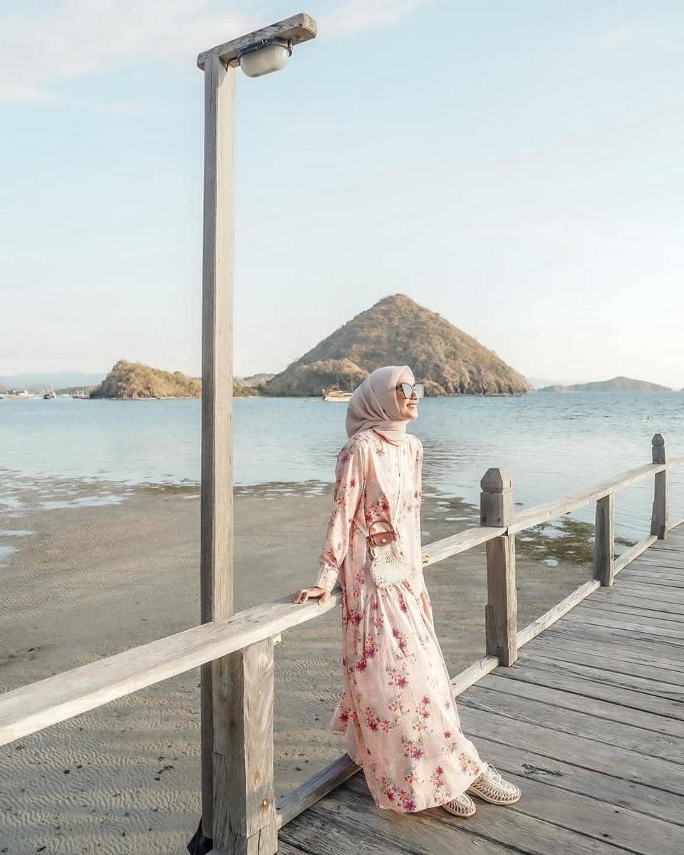 OOTD ke Pantai ala Mega Iskanti