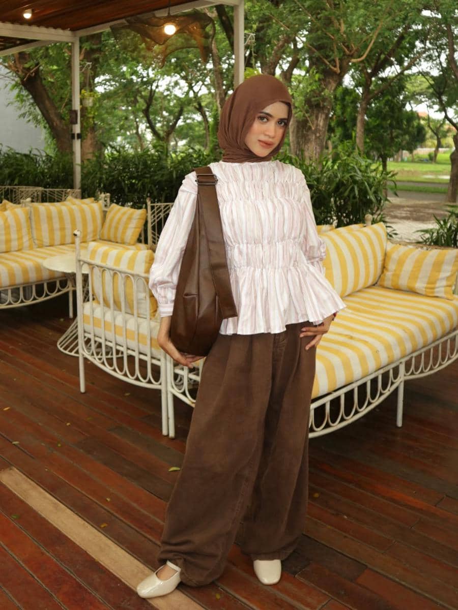 OOTD Celana Cokelat ala Aisyah Ibrahim