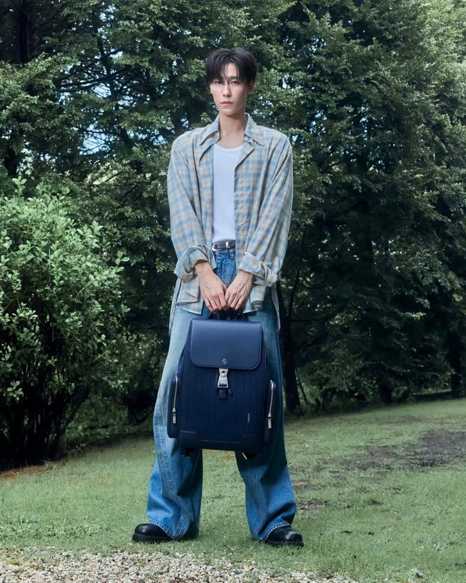 Style Pakai Tas ala Junior Panachai