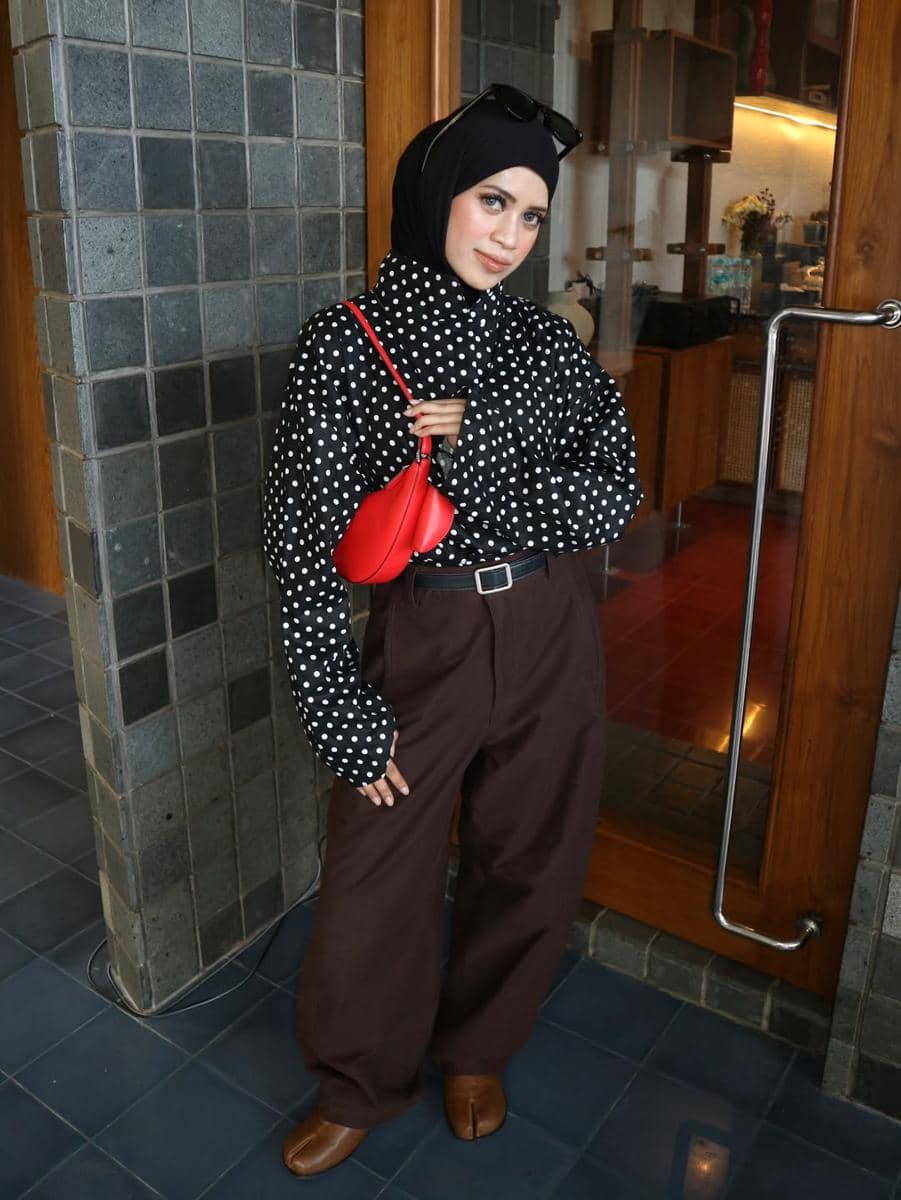 OOTD Celana Cokelat ala Aisyah Ibrahim