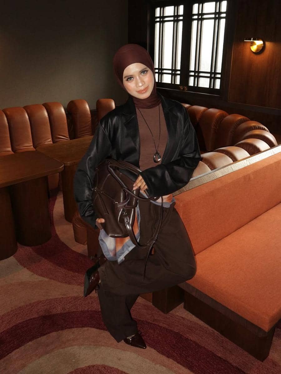 OOTD Celana Cokelat ala Aisyah Ibrahim