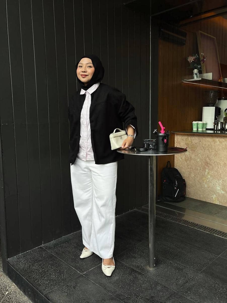 OOTD Celana Putih ala Siti Rachmah