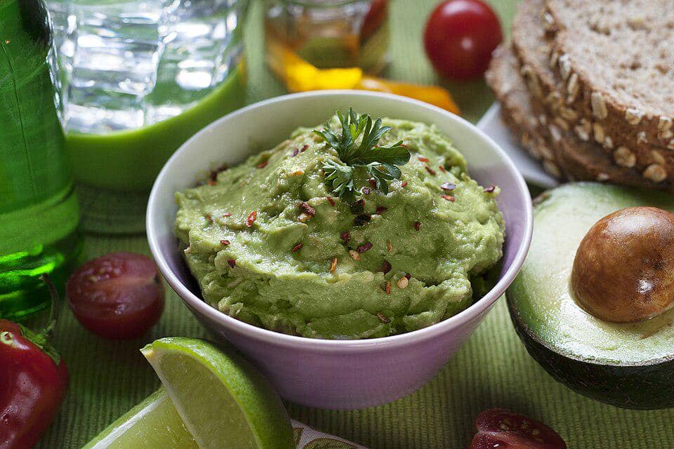 5 Cara Menyimpan Guacamole, Segar dan Tidak Berubah Warna