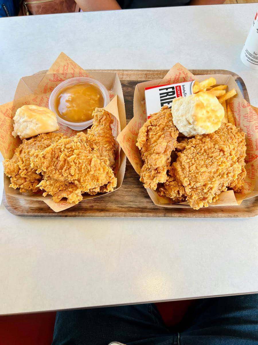 ilustrasi fried chicken 