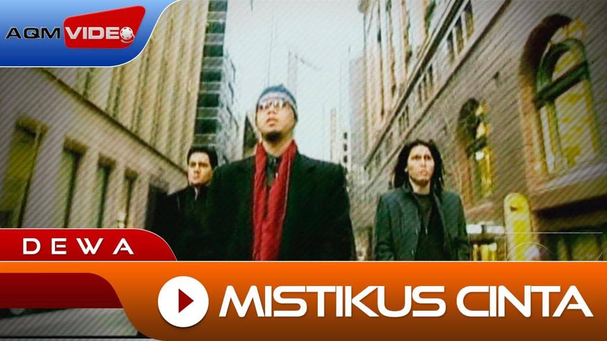 cuplikan video klip "Mistikus Cinta"