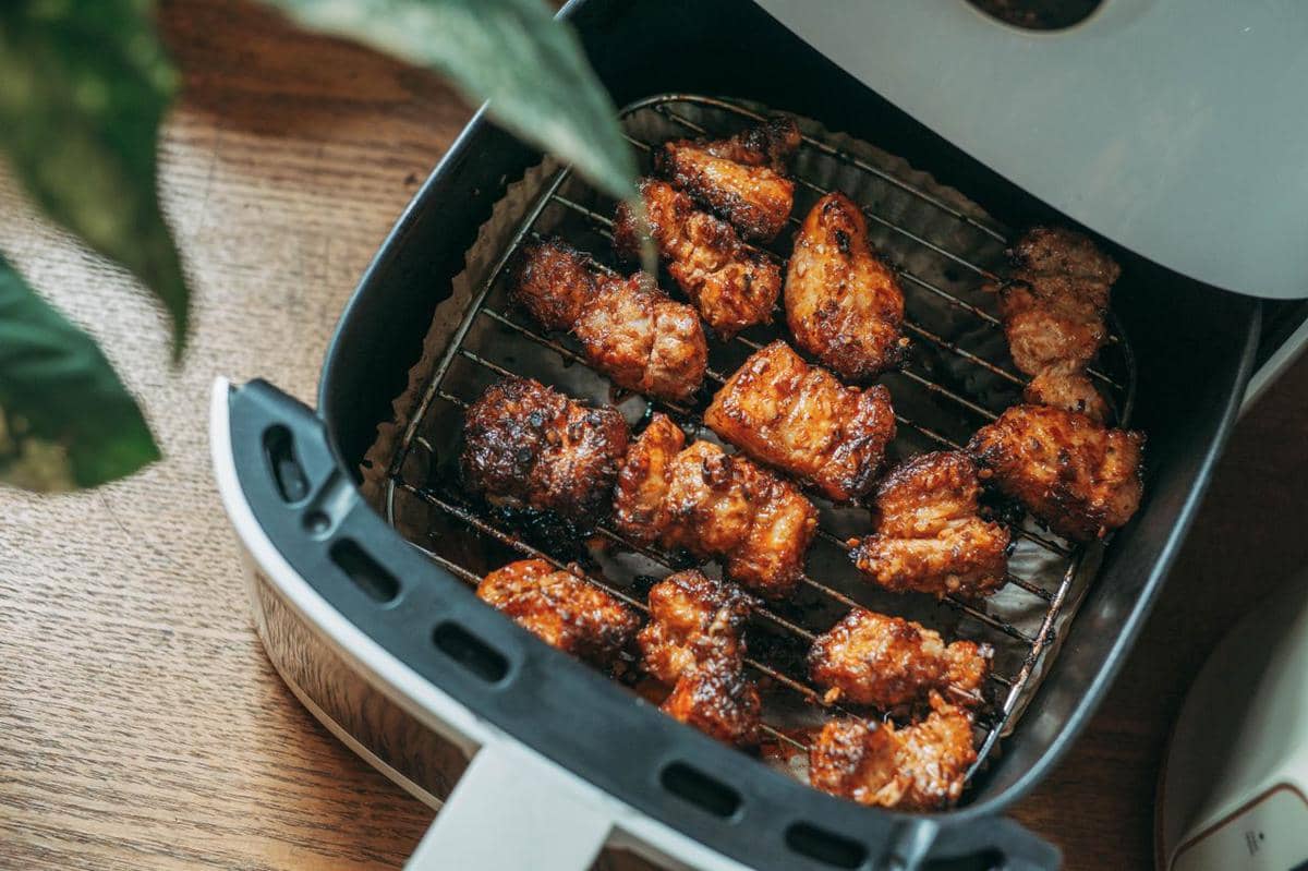 7 Kesalahan yang Membuat Hasil Masakan Air Fryer Tidak Renyah