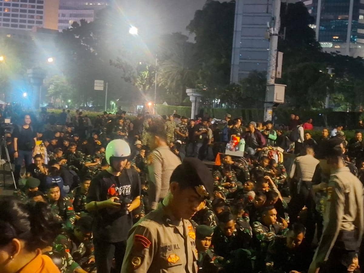 Rangkuman Aksi Demonstrasi #MenujuIndonesiaBangkrut di Bundaran HI 