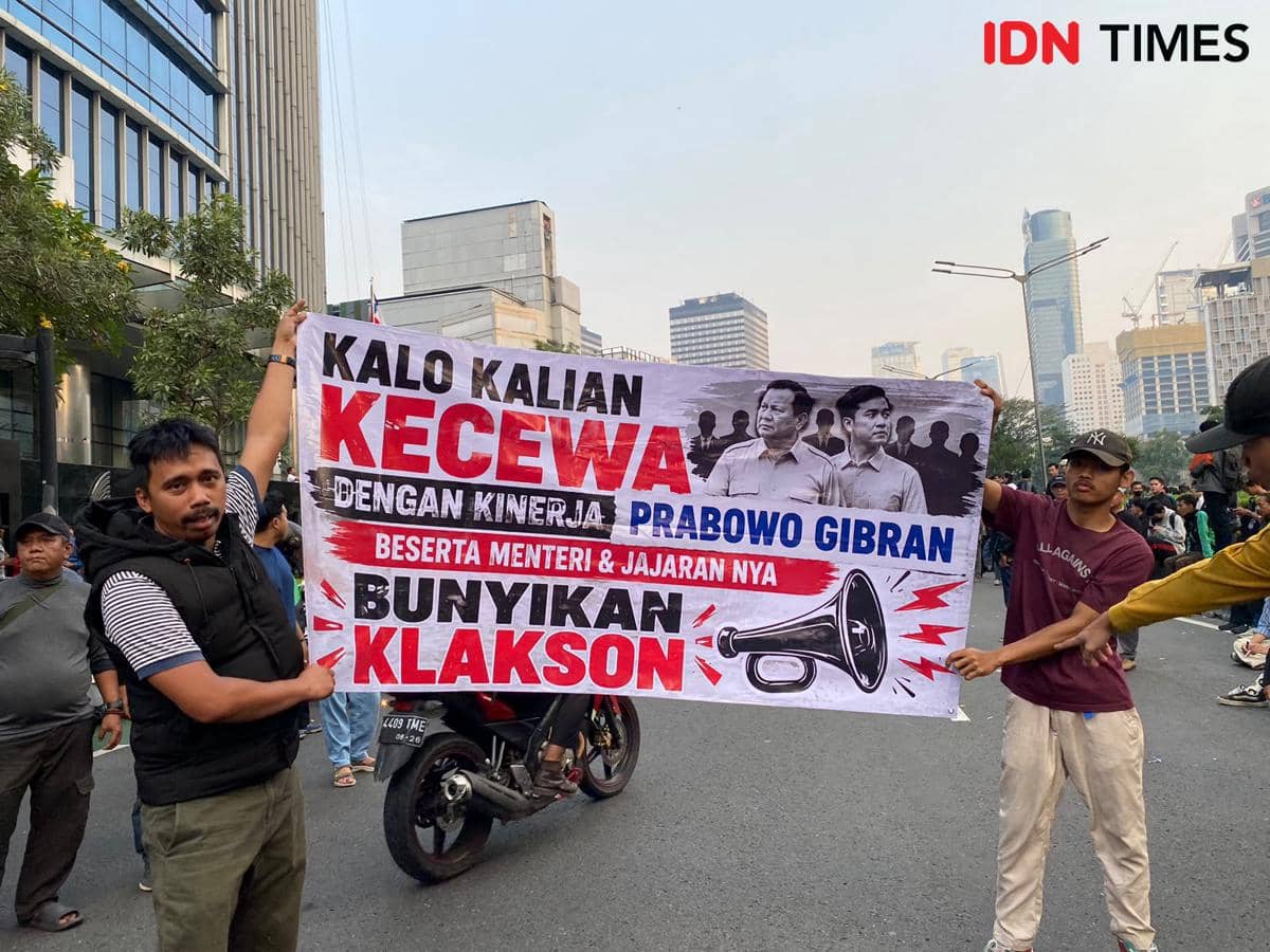 Bundaran HI Lumpuh Total, Ini Link CCTV Pantau Aksi Demo Mahasiswa