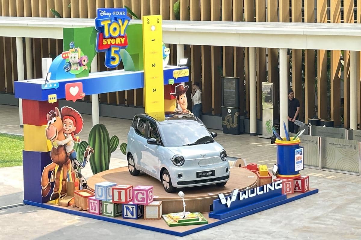 Wuling Perkuat Edukasi EV Lewat Kolaborasi Toy Story 5