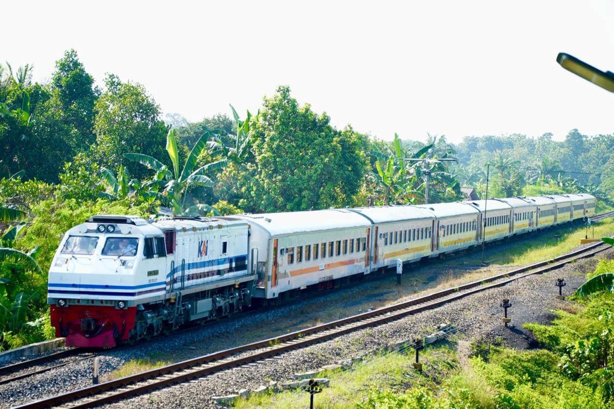 Aktivitas layanan Kereta Api pada Divre IV Tanjungkarang. (Dok. KAI Divre IV Tanjungkarang).