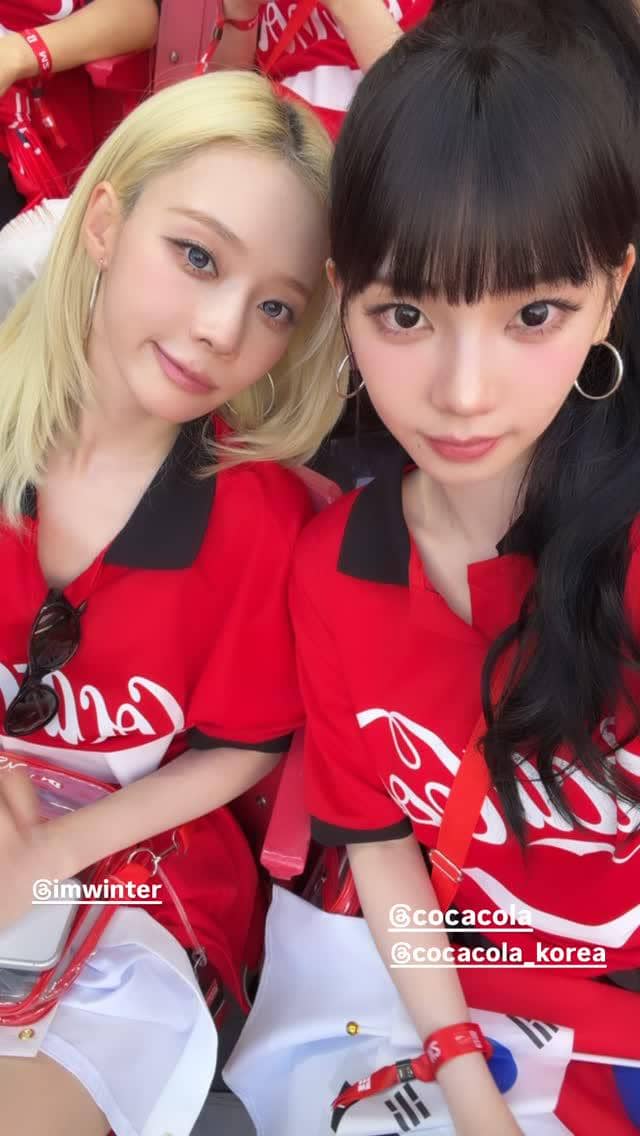 Gaya Winter dan Karina aespa nonton Piala Dunia 2026.