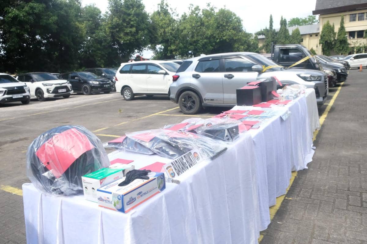 Barang bukti hasil pencurian yang dilakukan pria berinisial JR (36). Dok. Humas Polda Sulsel