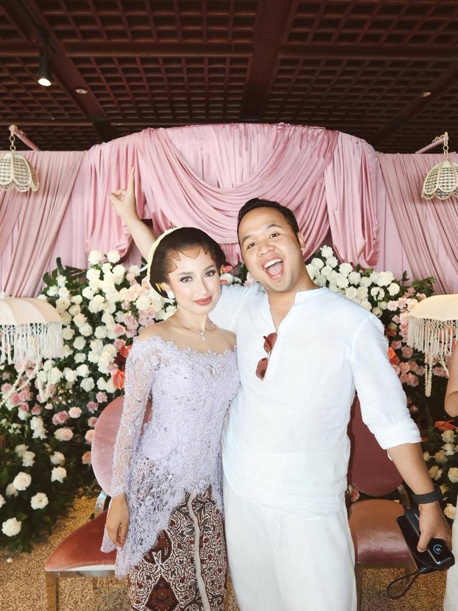 Potret Jennifer Coppen bersama kreator konten Fachrul Ayung dalam acara pengajiannya jelang pernikahan (instagram.com/fachrulhadid)