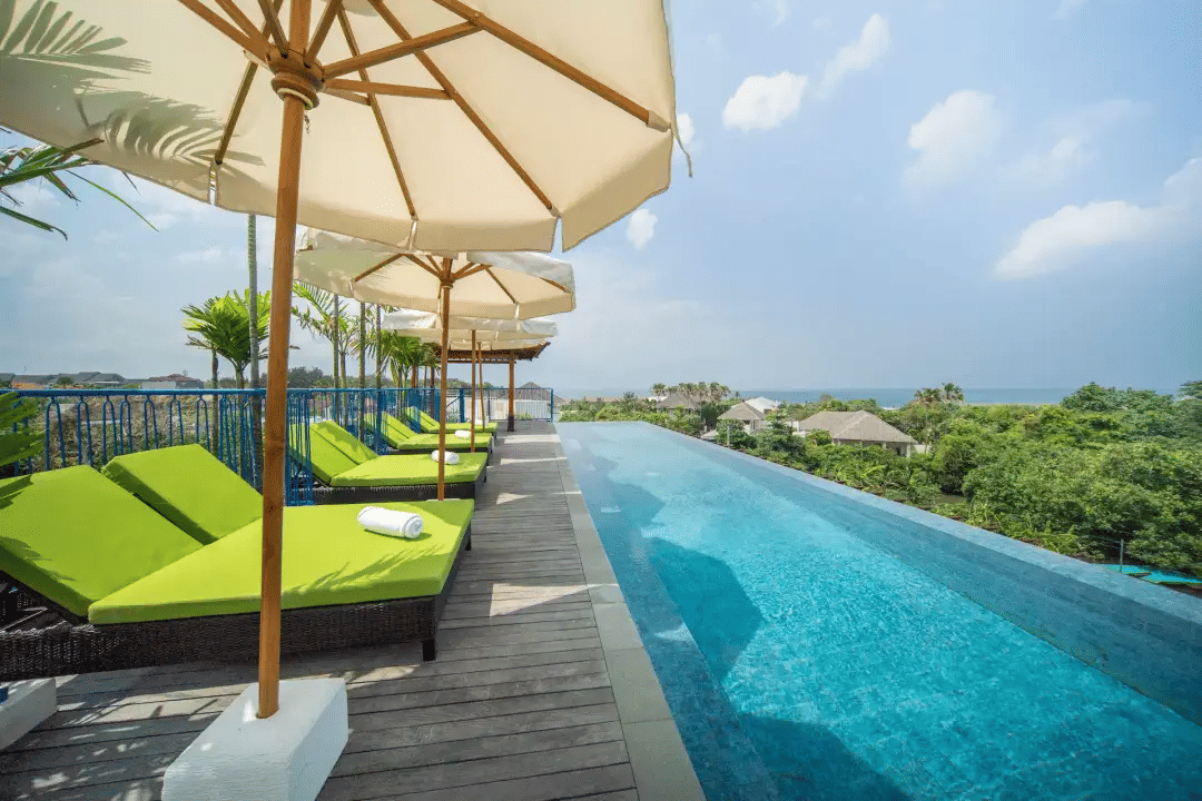 Potret Atap Resort Beach Canggu By Ini Vie Hospitality, Bali