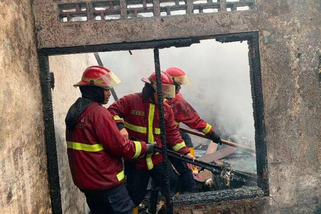 34 Bangunan Rumah Hangus dalam Kebakaran Besar di Padang