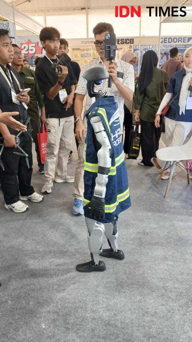 Robot