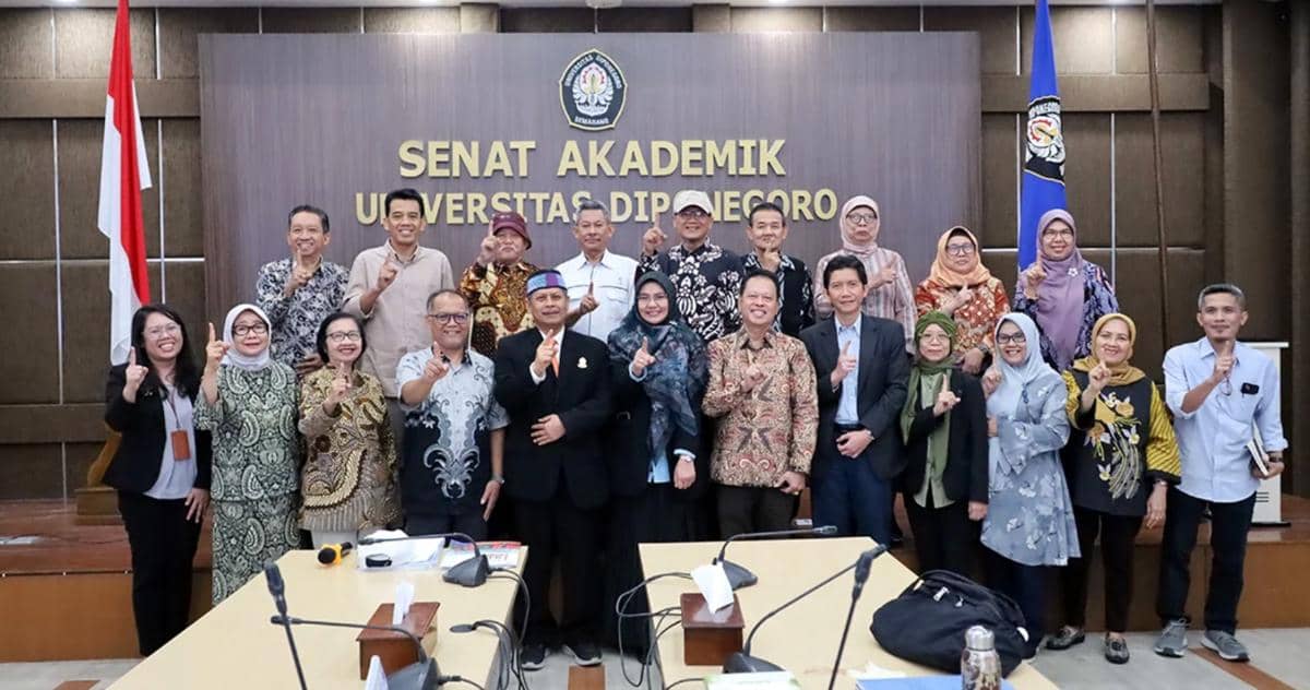 undip, guru besar, profesor