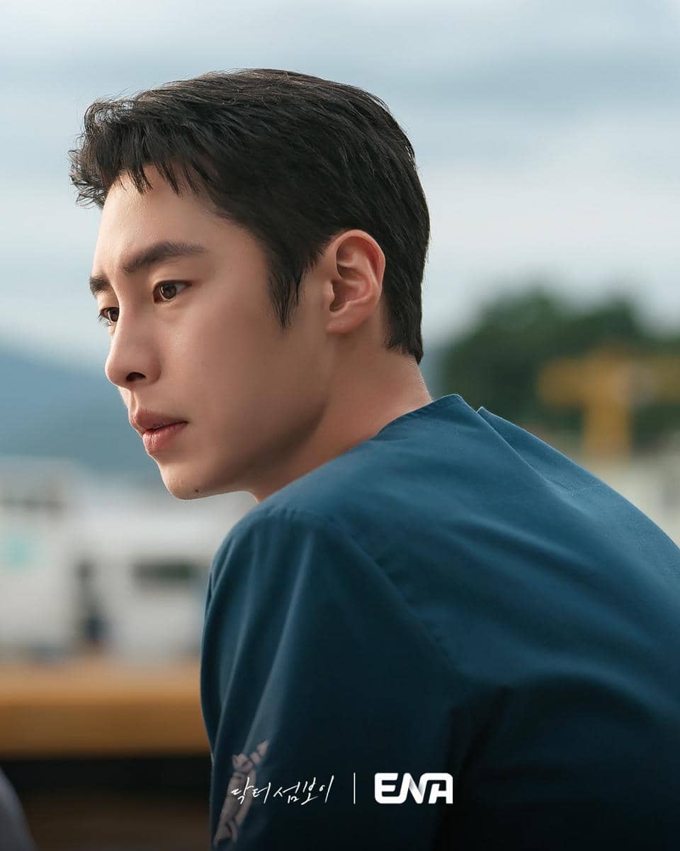 cuplikan drama Doctor on the Edge