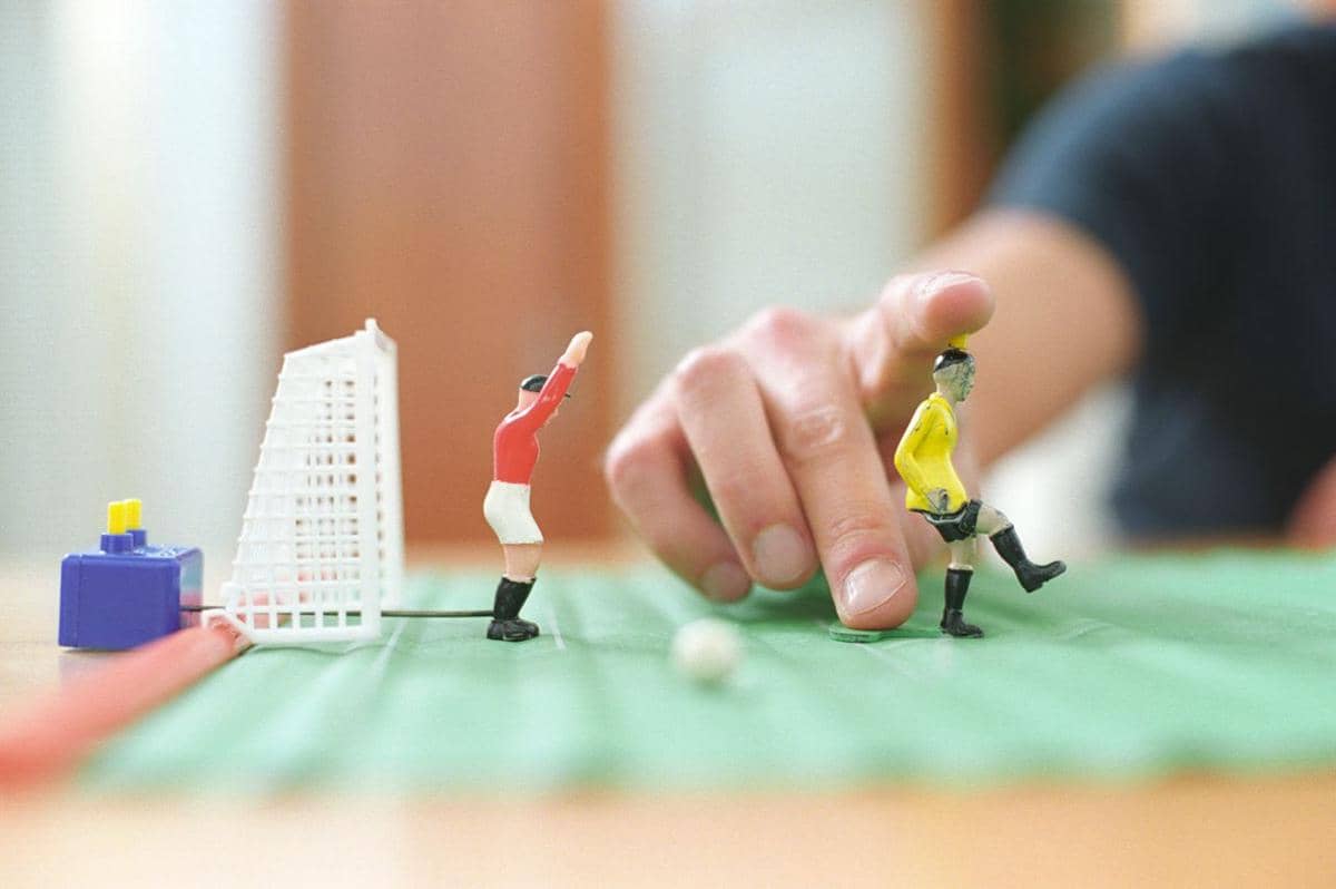miniatur pemain bola