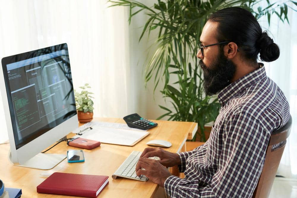 ilustrasi software engineer