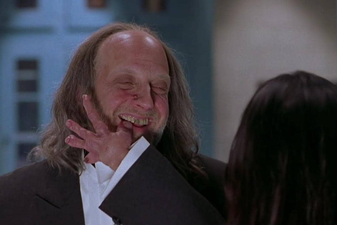 adegan dalam film Scary Movie 2