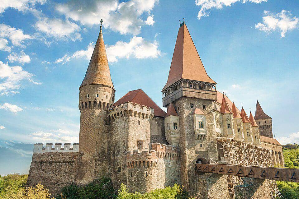 Kastil Hunedoara di Rumania