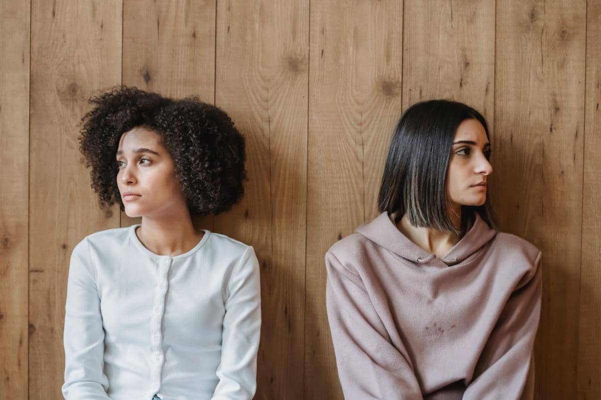 5 Zodiak yang Sulit Menerima Friendship Breakup, Dominan Water Signs!