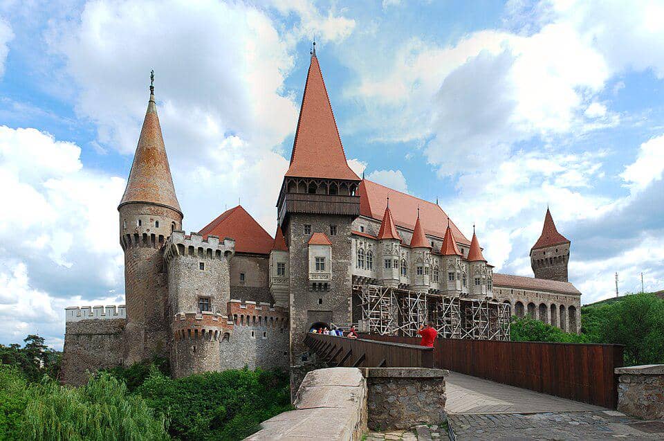 Kastil Hunedoara di Rumania