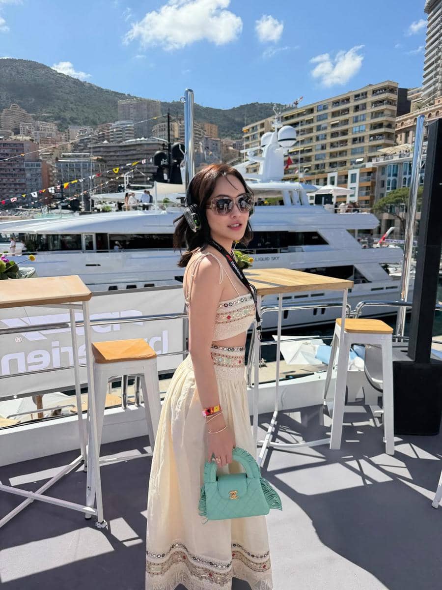 Shandy Aulia nonton F1 di Monaco