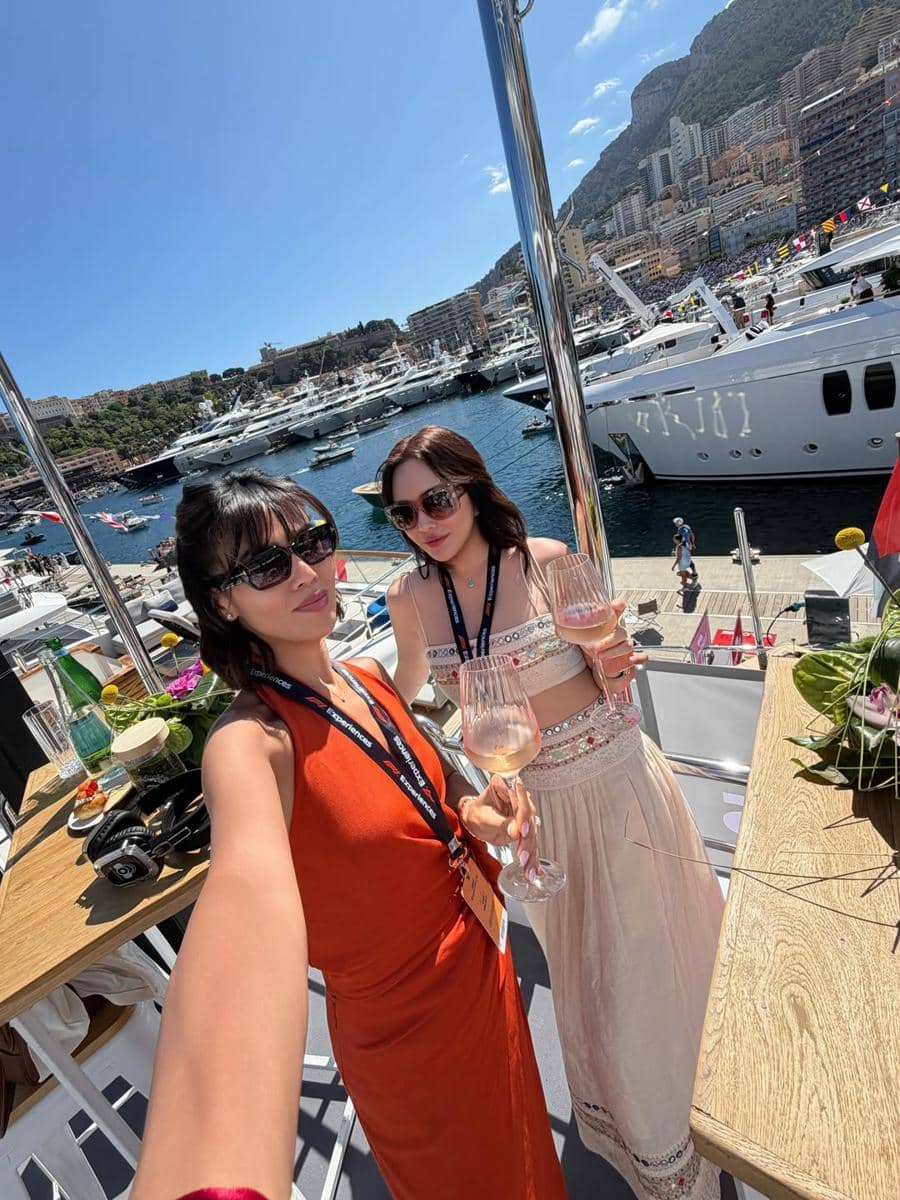 Shandy Aulia nonton F1 di Monaco