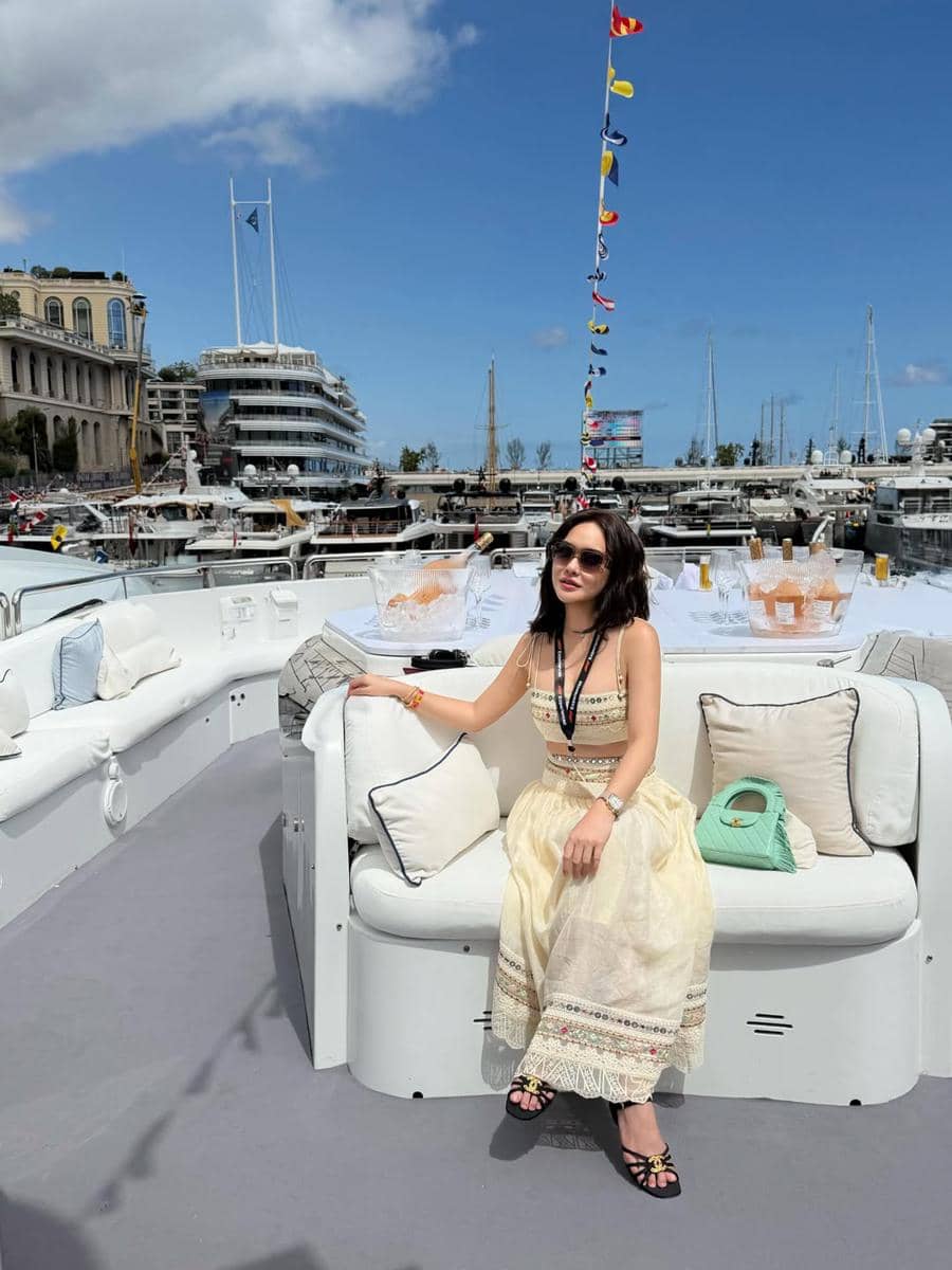 Shandy Aulia nonton F1 di Monaco