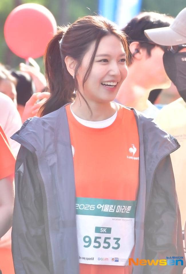 Sooyoung SNSD maraton usai putus dari Jung Kyung Ho (dok. Newsen)