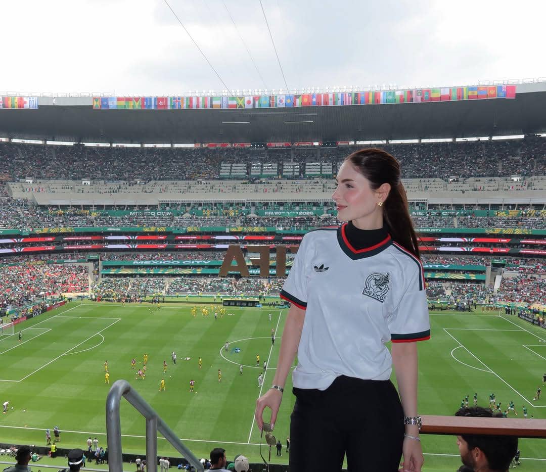 Potret Stephany Abasali Saat Nonton Pembukaan Piala Dunia 2026