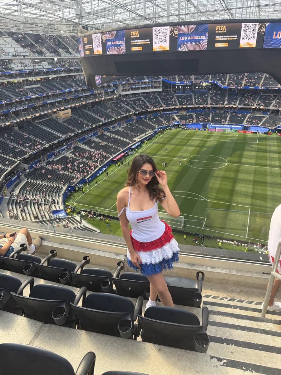 Deretan Beauty Queen Nonton Langsung Laga Paraguay vs USA