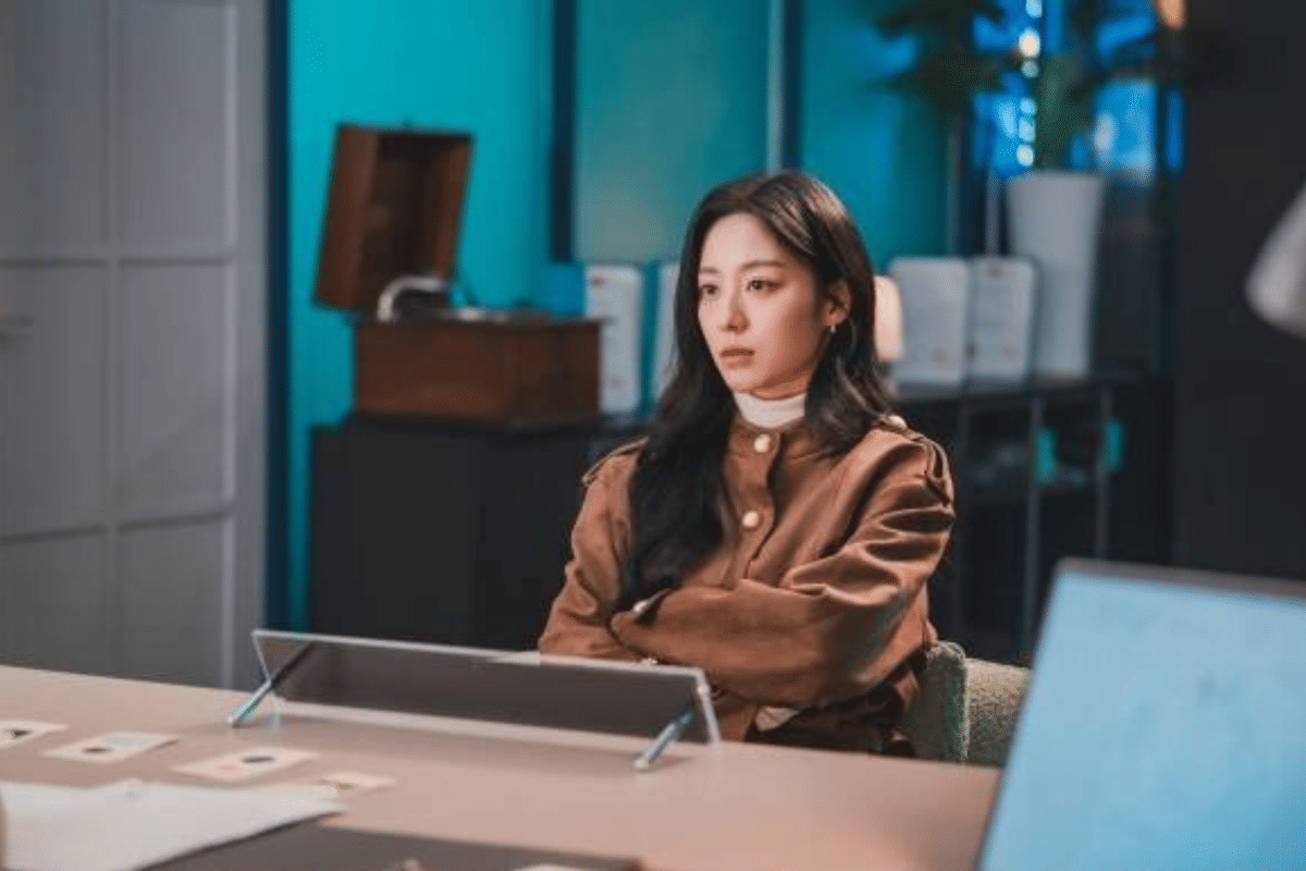 still cut drama Love in Sync