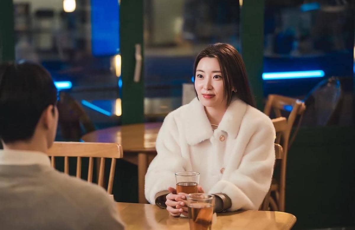 still cut drama Love in Sync