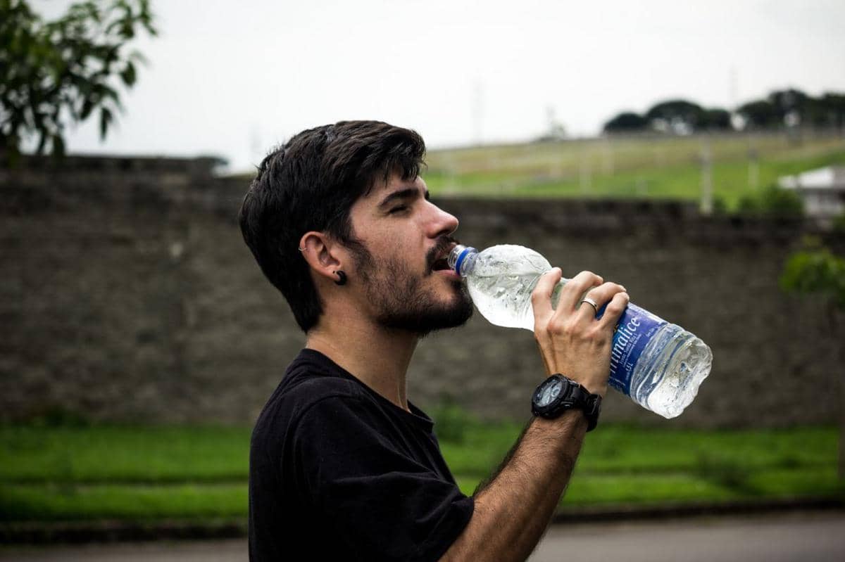 Potret minum air 