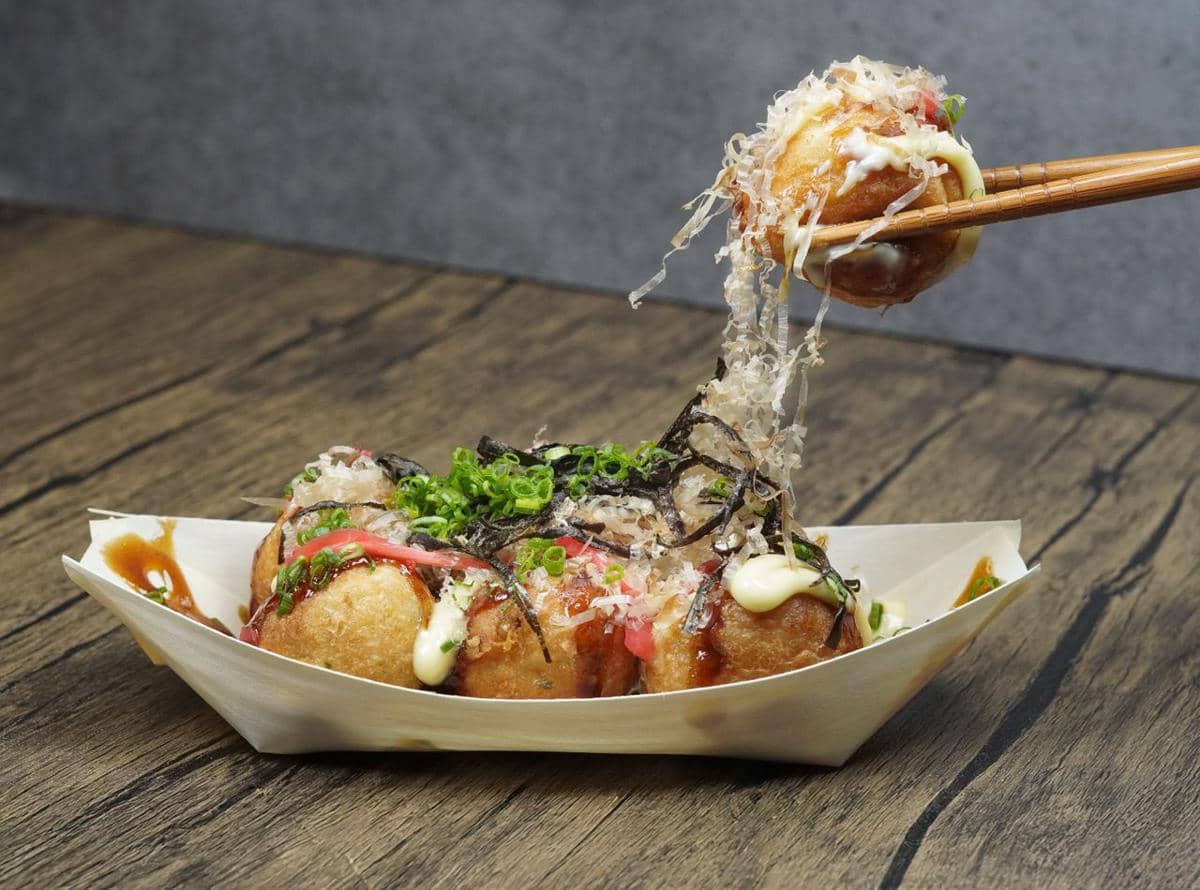 https://www.pexels.com/photo/delicious-takoyaki-street-food-in-vietnam-31302952/