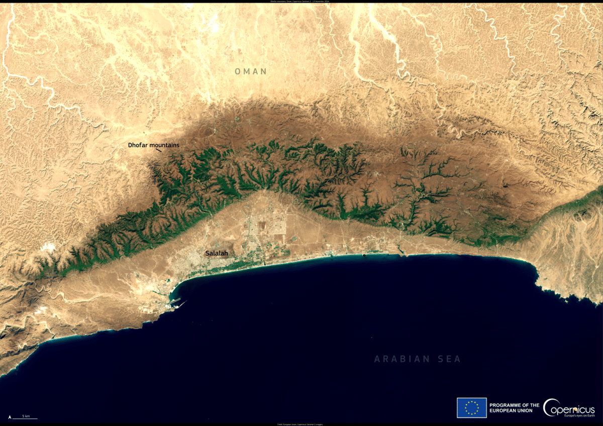 ilustrasi peta wilayah Dhofar, Oman (commons.wikimedia.org/European Union, Copernicus Sentinel-2 imagery)