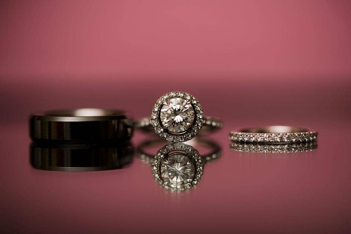 Tips Memilih Cincin Berlian untuk Nikah yang Pas dengan Jari