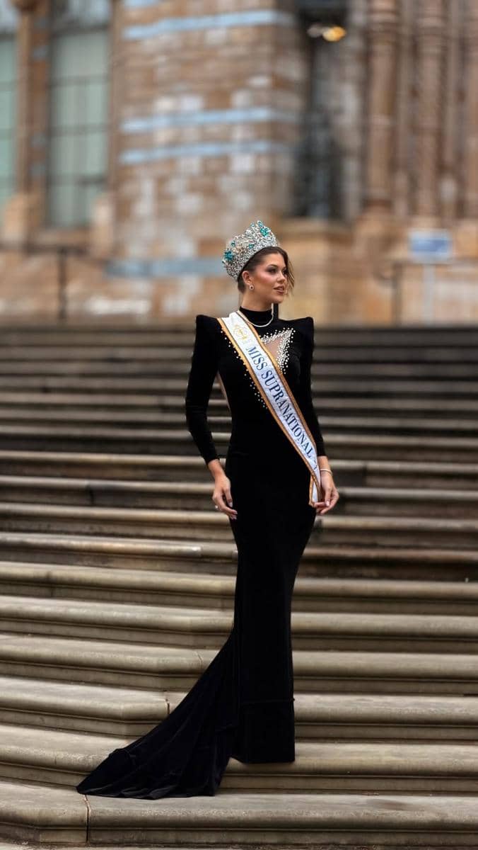 Potret Kunjungan Miss Supranational 2025 Eduarda Braum ke Inggris