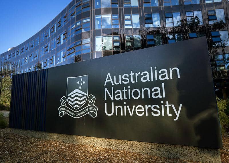 5 Fakta Australian National University, Almamater S3 Marty Natalegawa