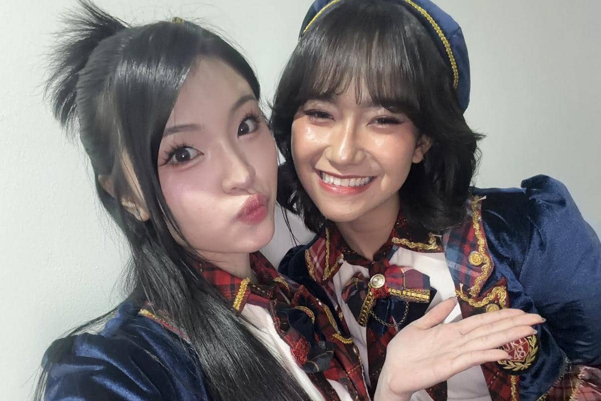 Lirik Lagu Dari Atas Freyana - JKT48, Top 36 Request Hour 2026!