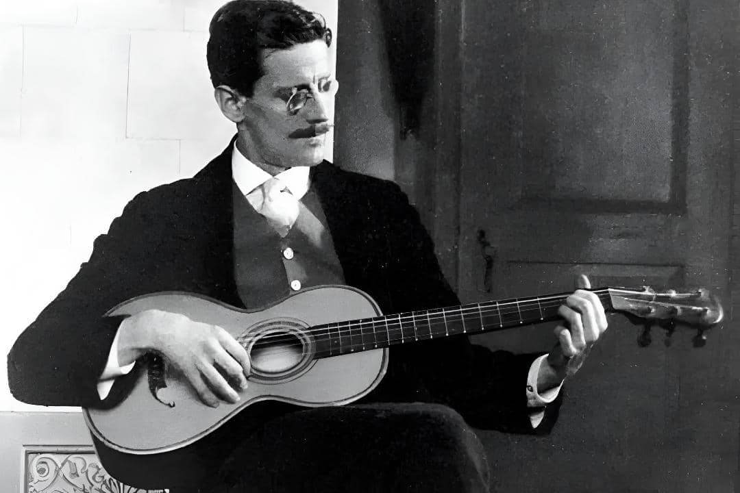 James Joyce.