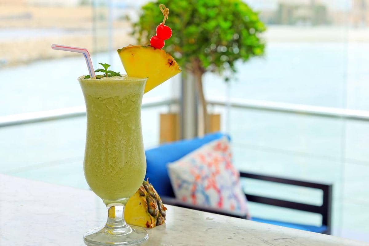 Resep Iced Pineapple Mint Green Tea untuk Menemani Nobar Piala Dunia